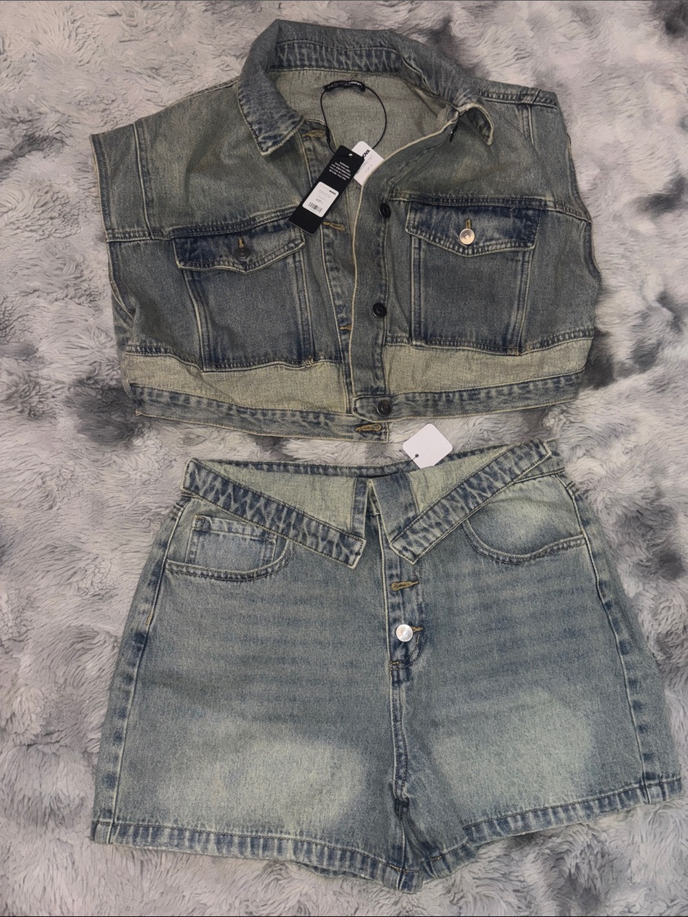 Fashion Nova Light Wash Denim High-Waist Shorts